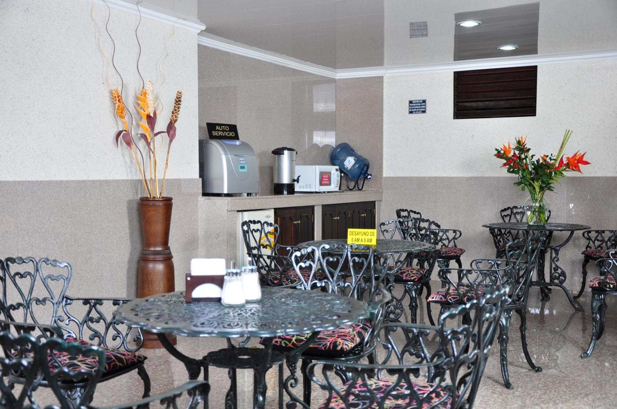 Hoteles Bogotá Inn La Soledad Esterno foto